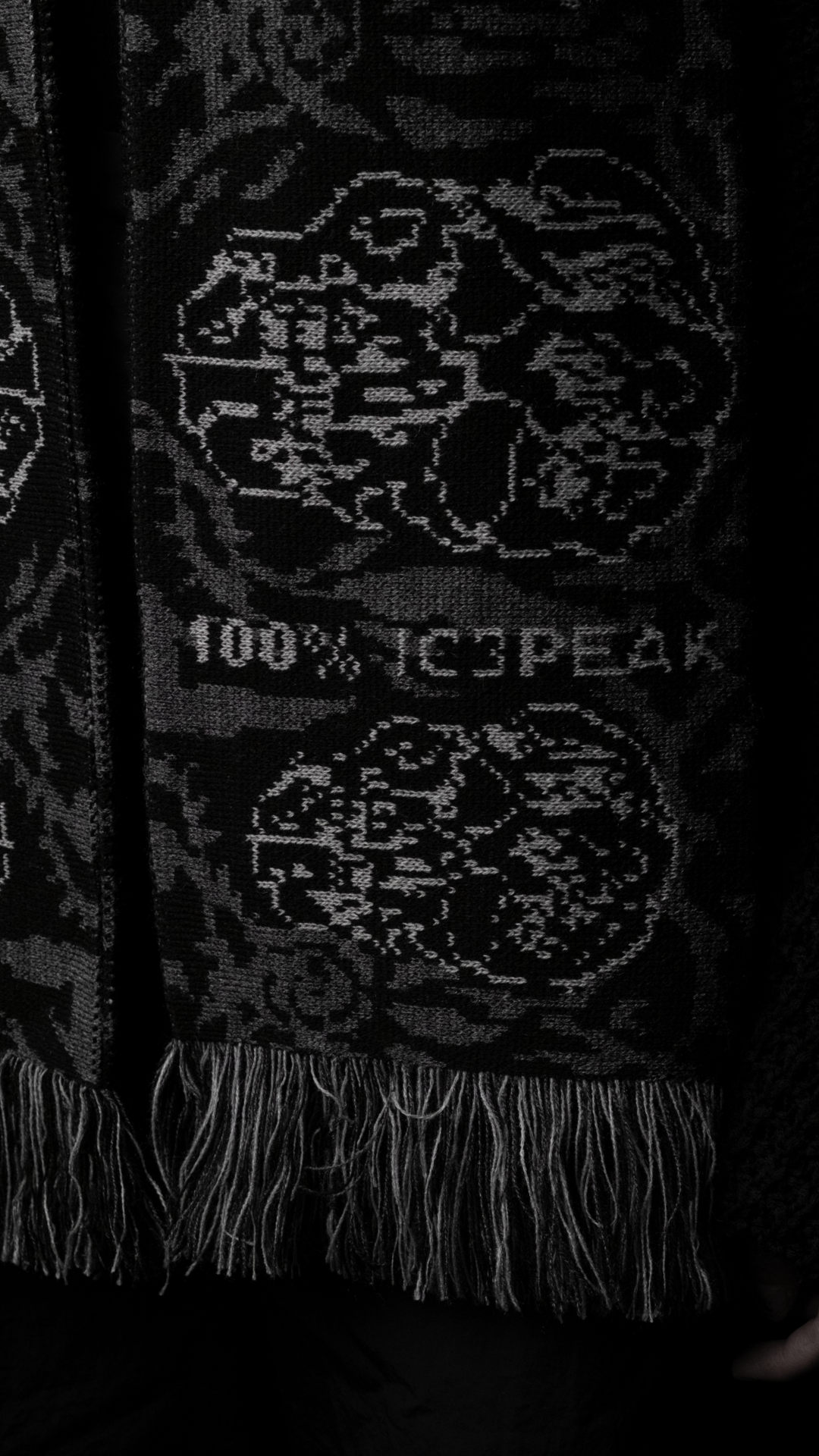 «Skull» scarf