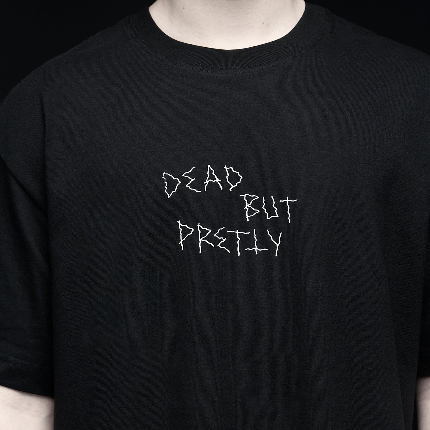 «Dead But Pretty» T-shirt